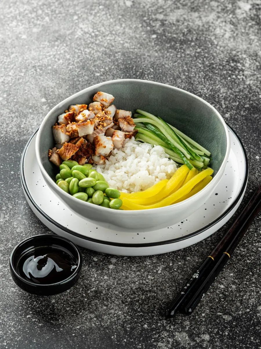 Поке с угрем